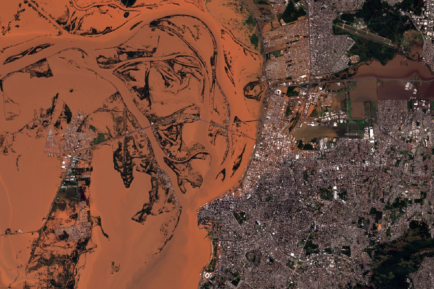 Sentinel-2 true colour image of Porto Alegre and the Guaíba, Rio Grande do Sul, Brazil